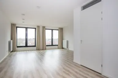 46m2 studio te huur voor 959€/maand in Brede Hilledijk 106L, Rotterdam