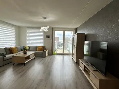 110m2 apartment to rent for 2250€/month in Goudplevierstraat 41, Zwolle