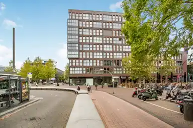 136m2 apartment to rent for 1750€/month in Stationsplein 87, Lelystad