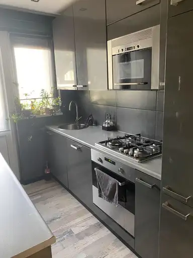 60m2 apartment to rent for 900€/month in Meester Troelstrastraat, Ridderkerk
