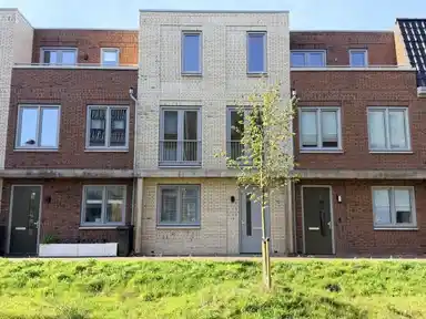 144m2 house to rent for 3500€/month in Burgemeester Pabstlaan, Hoofddorp