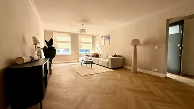 110m2 apartment in affitto per 3950€/mese a Barentszstraat 1M, The Hague