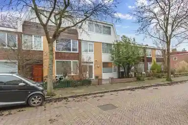 159m2 house to rent for 4200€/month in Brantwijk 1, Amstelveen