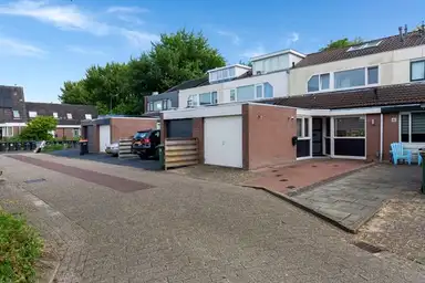 112m2 apartment to rent for 1975€/month in Tjalk 45, Hoorn