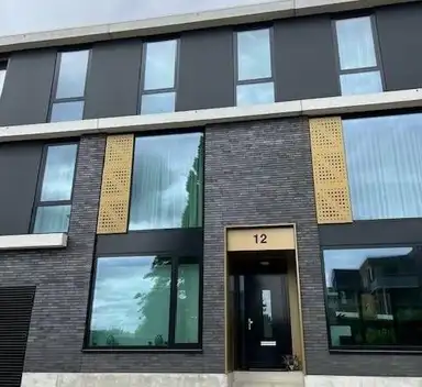 99m2 house à louer pour 1665€/mois à Flying Dutchmanstraat, Rotterdam