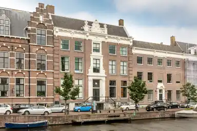 120m2 apartment to rent for 3750€/month in Nieuwe Gracht 80A, Haarlem