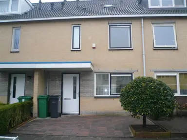 140m2 house to rent for 3250€/month in Sparrendaal 46, Amstelveen