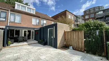 113m2 house à louer pour 2050€/mois à Lauwersmeer, Rotterdam