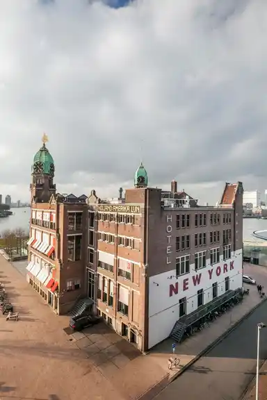 103μ² apartment προς ενοικίαση για 2750€/μήνα σε Oostzeedijk Beneden 193B, Rotterdam