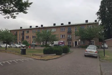 61m2 apartment à louer pour 682.96€/mois à Pastoor van Rossumstraat 8, Hengelo