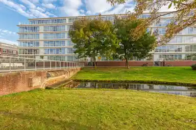 105m2 apartment in affitto per 2800€/mese a Burgemeester De Monchyplein 55, The Hague