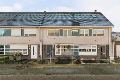 106m2 house in affitto per 2847€/mese a Middenbeemsterstraat, Tilburg