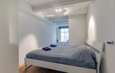 65μ² room προς ενοικίαση για 1300€/μήνα σε Warmoesstraat, Amsterdam