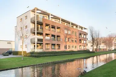 90μ² apartment προς ενοικίαση για 1650€/μήνα σε Ovidiusstraat, Rotterdam