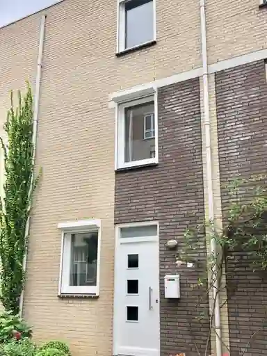 132m2 apartment zur Miete für 1600€/Monat in Dopplerdomein, Maastricht