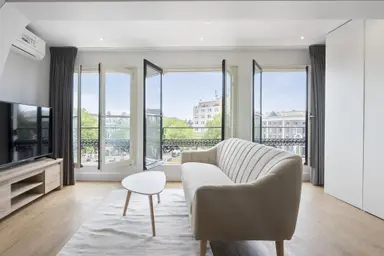60μ² apartment προς ενοικίαση για 2950€/μήνα σε Nieuwmarkt 24-3, Amsterdam