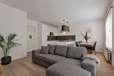 65μ² apartment προς ενοικίαση για 2000€/μήνα σε Jan van Riebeekstraat 8-2, Amsterdam