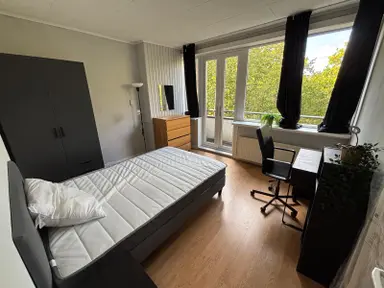 13m2 room zur Miete für 1000€/Monat in Dordtselaan, Rotterdam
