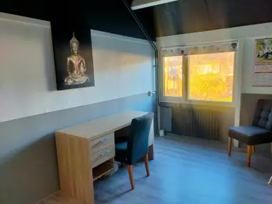 120m2 room to rent for 325€/month in Kinlozen 1, Nieuw-Vennep