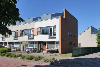 130m2 apartment to rent for 2200€/month in Fellinilaan, Almere