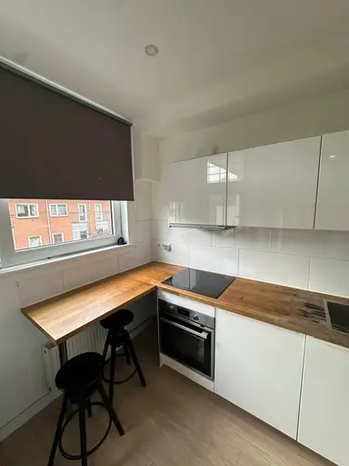 21m2 apartment to rent for 885€/month in Mijnsherenlaan, Rotterdam