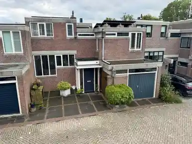 172m2 house to rent for 2250€/month in Groenoord, Alphen aan den Rijn