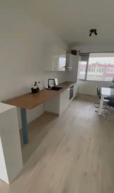 78m2 room to rent for 750€/month in Krabbendijkestraat, Rotterdam