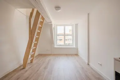 30m2 apartment to rent for 1225€/month in Prinsegracht, The Hague