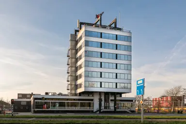 83m2 apartment to rent for 400€/month in Prins Bernhardlaan 2S, Haarlem