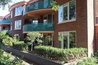 90m2 apartment te huur voor 2755€/maand in De Meij van Streefkerkstraat 86, Leiden