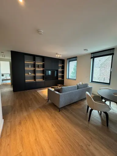 100m2 apartment te huur voor 2395€/maand in Capucijnenstraat, Maastricht