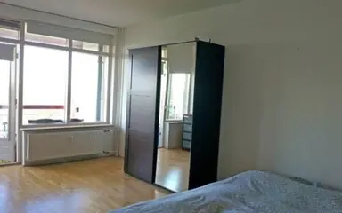 17m2 room zur Miete für 422€/Monat in Schiedamseweg 75, Rotterdam