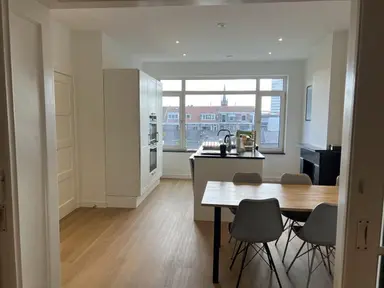 127μ² apartment προς ενοικίαση για 2590€/μήνα σε Professor Kamerlingh Onneslaan 175A, Schiedam