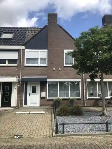 100m2 apartment to rent for 1275€/month in Schepenenplein 10, Venlo