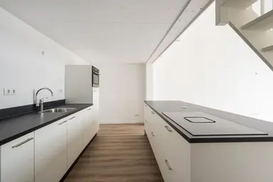 228m2 apartment in affitto per 2600€/mese a Westzeedijk 501P, Rotterdam