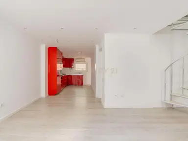 861μ² house προς ενοικίαση για 521€/μήνα σε Budapestlaan 1000T, Utrecht