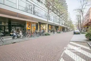 84μ² apartment προς ενοικίαση για 2491.92€/μήνα σε Kruiskade 11560, Rotterdam