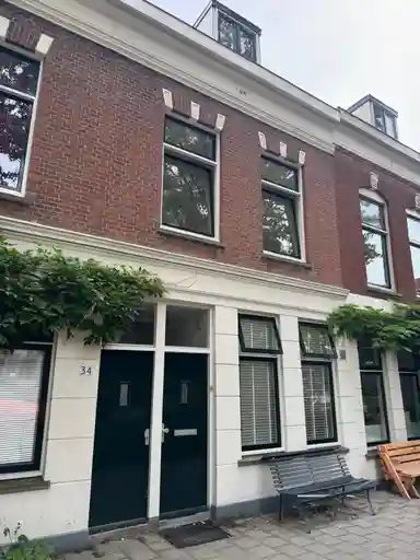 113m2 house to rent for 2750€/month in Paulus Potterstraat 34, Rotterdam