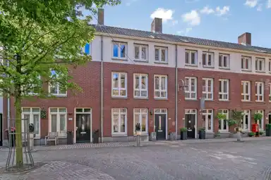 87m2 house te huur voor 2000€/maand in Lambertushof 12, Helmond