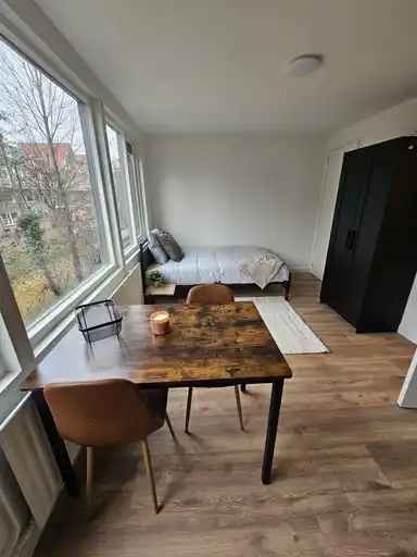 22m2 studio à louer pour 1450€/mois à Hondsrug 184, Utrecht