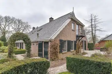 130m2 apartment to rent for 1045€/month in Dorpsstraat 71, Haule