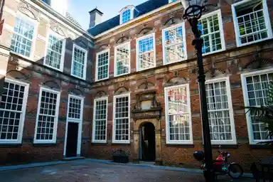 63m2 apartment à louer pour 1516€/mois à Brink 12G, Deventer