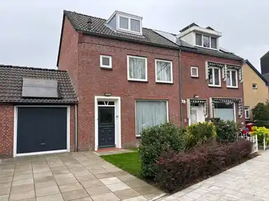 140m2 house to rent for 1950€/month in Harry Hoekstraat 61, Wateringen