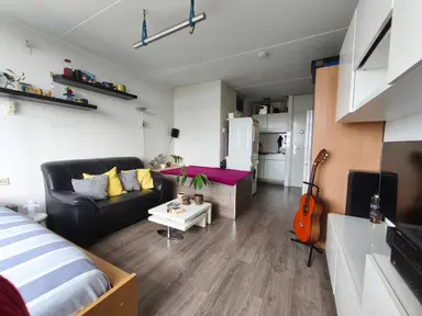 28m2 studio in affitto per 570€/mese a Van Hasseltlaan, Delft