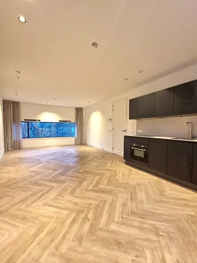 88m2 apartment to rent for 2500€/month in 's-Gravendijkwal, Rotterdam
