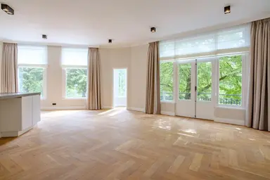 78m2 apartment à louer pour 2350€/mois à Heemraadssingel, Rotterdam