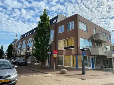 52m2 apartment to rent for 950€/month in Raadhuisstraat, Alphen aan den Rijn