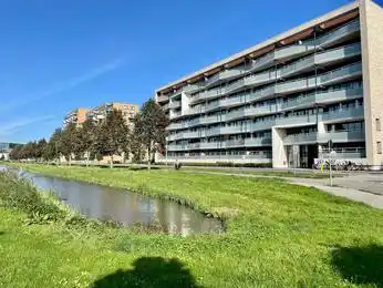 93m2 apartment to rent for 1545€/month in Aziëlaan 253, Alphen aan den Rijn