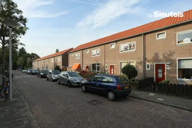 56m2 house à louer pour 734.78€/mois à Lodewijk van Deijsselstraat 11, Leiden