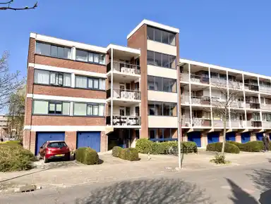 89m2 apartment to rent for 2399€/month in Boekelaan 47, Utrecht